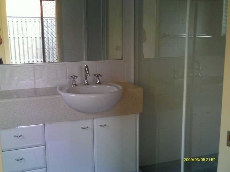 18 Palma Crescent, Varsity Lakes QLD 4227