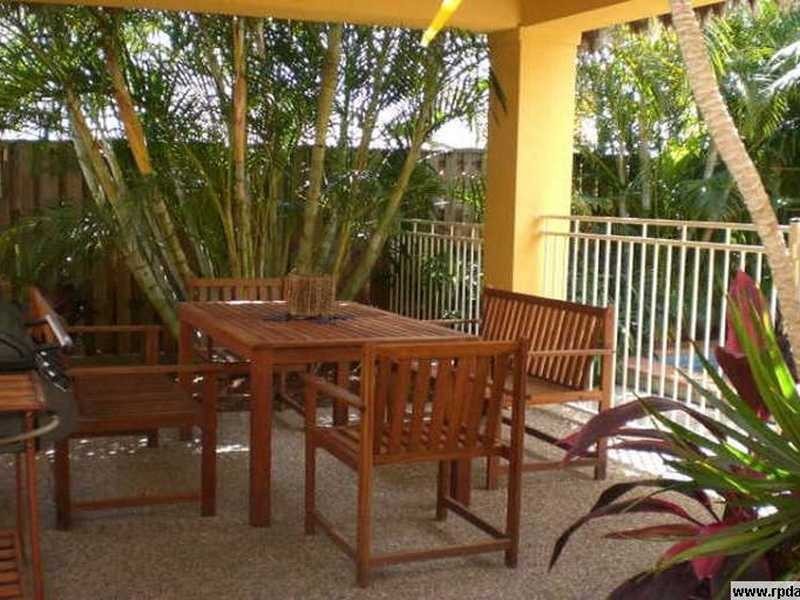 4 Torrey Place, Robina QLD 4226