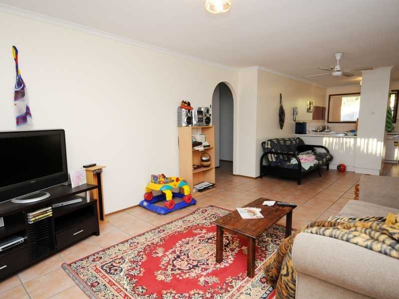 2/16 Chaplin Court, Oxenford QLD 4210