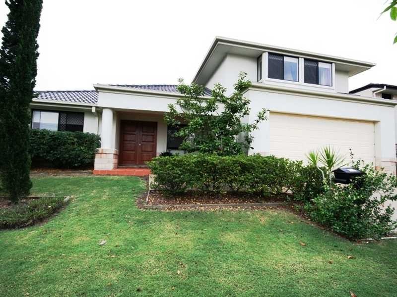 2 Fan Rd, Robina QLD 4226