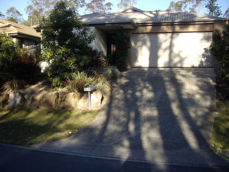 2/9 Monza Drive, Oxenford QLD 4210
