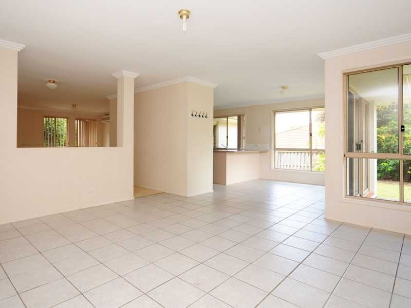 31 Shepton Crescent, Mudgeeraba QLD 4213