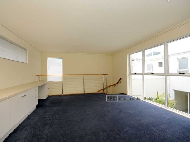 12 Lader Terrace, Varsity Lakes QLD 4227