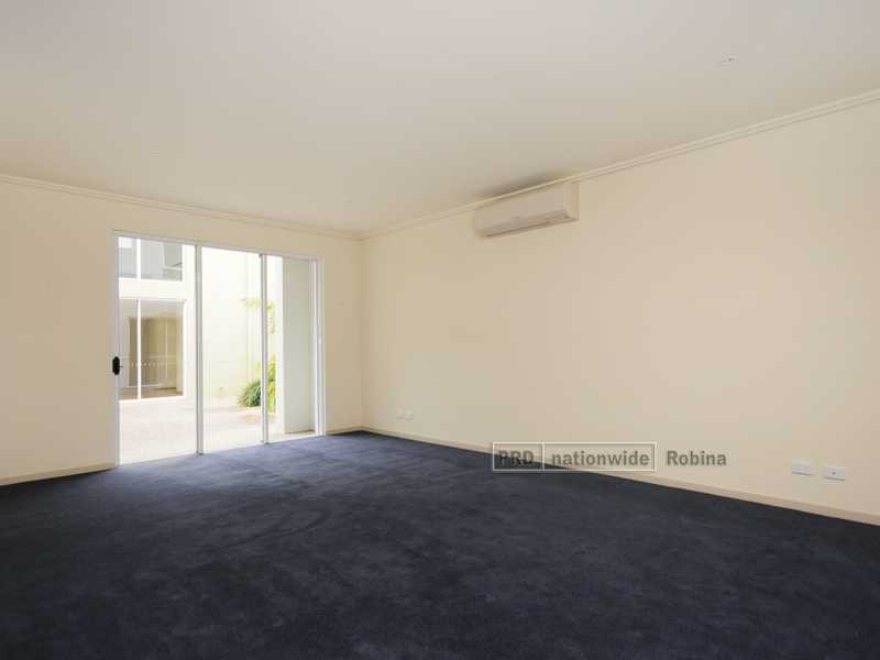 12 Lader Terrace, Varsity Lakes QLD 4227