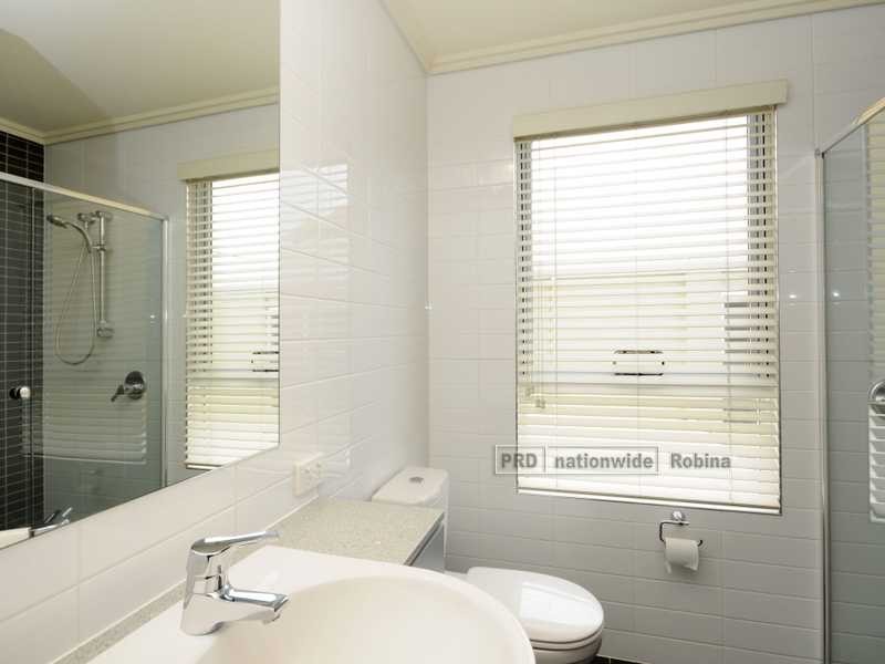 12 Lader Terrace, Varsity Lakes QLD 4227