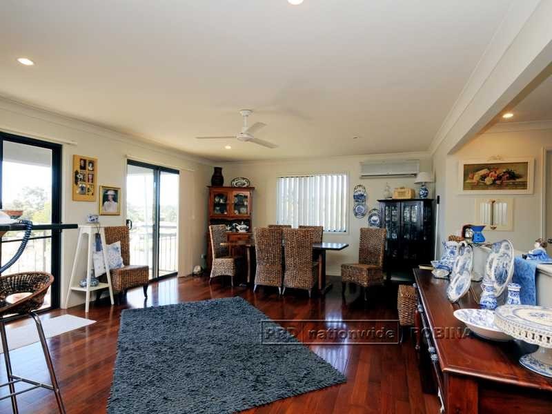 Unit 2/14 Faculty Crescent, Mudgeeraba QLD 4213