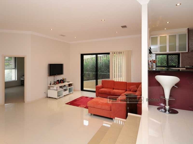 49 Wyangan Valley Way, Mudgeeraba QLD 4213