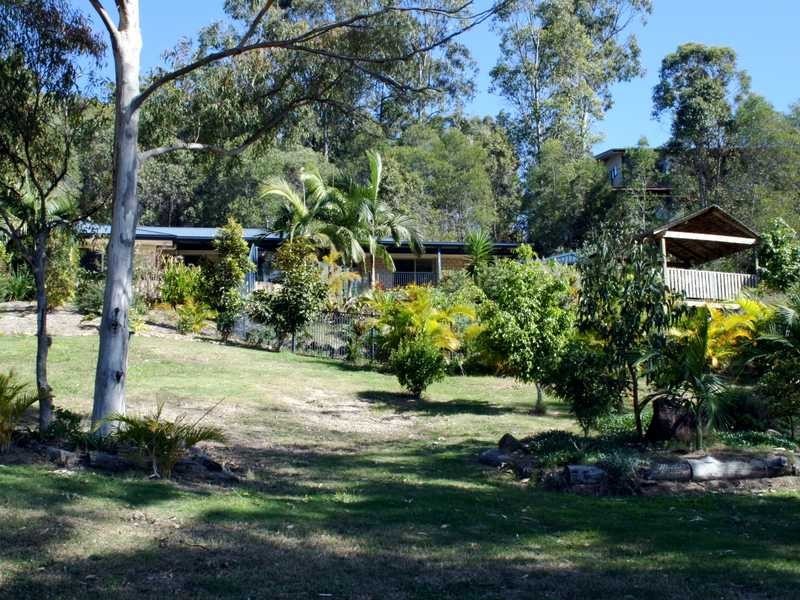 21 Coorumbene Court, Tallai QLD 4213