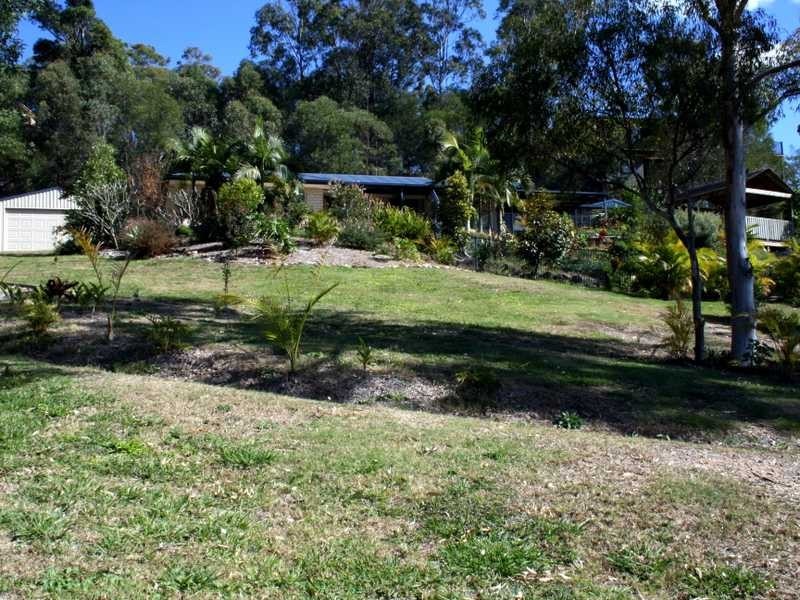 21 Coorumbene Court, Tallai QLD 4213