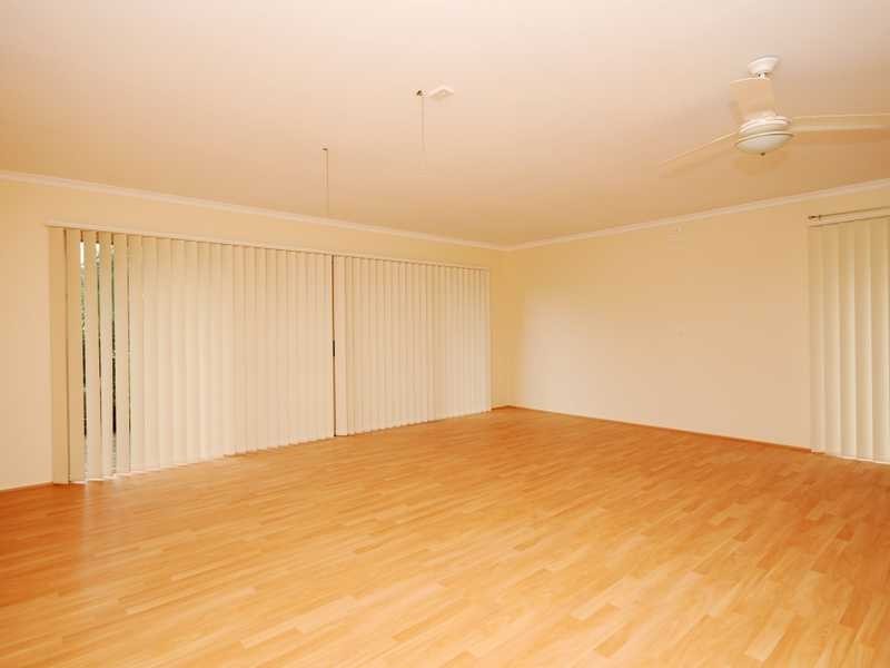 21 Coorumbene Court, Tallai QLD 4213