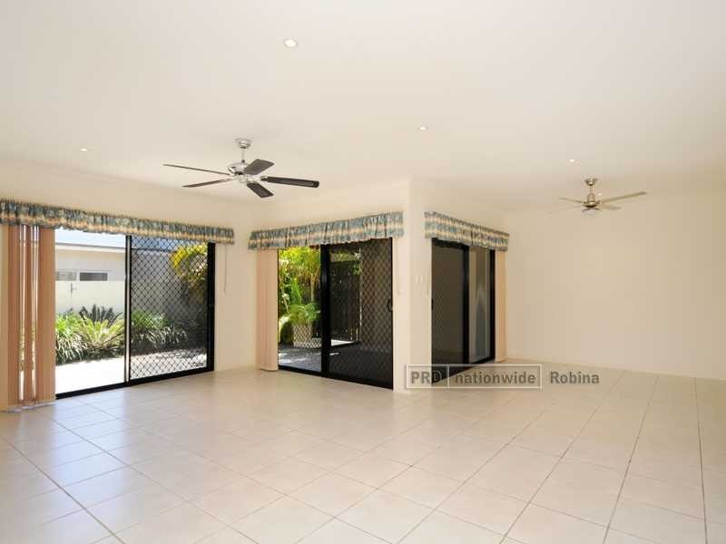 54 Heights Drive, Robina QLD 4226