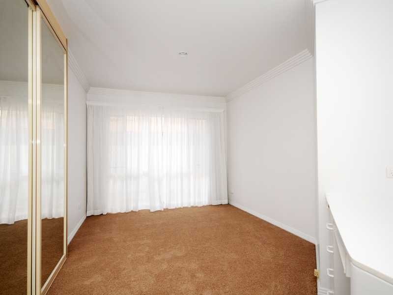 72 Santa Cruz Boulevard, Clear Island Waters QLD 4226