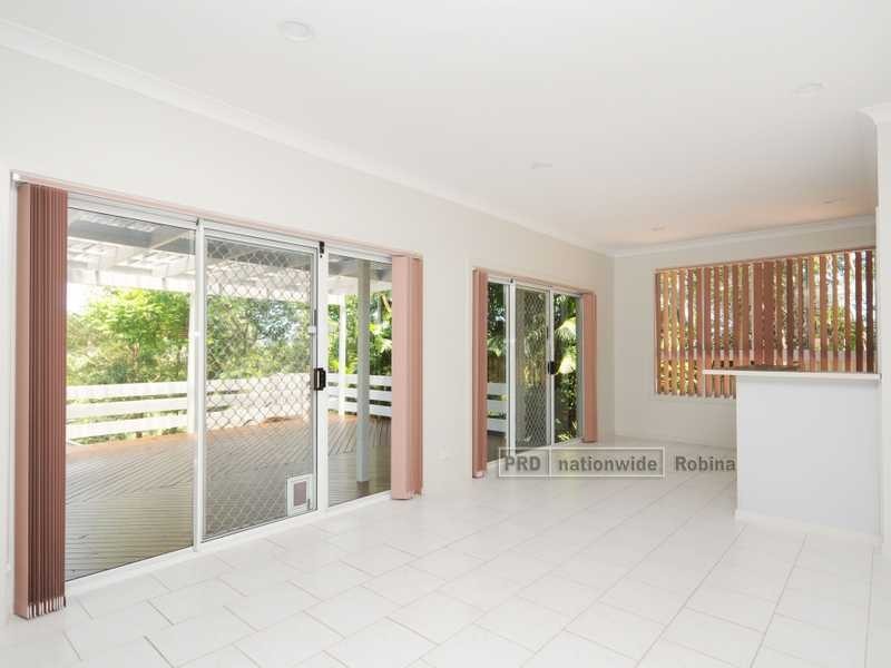 24 Pymble Place, Robina QLD 4226