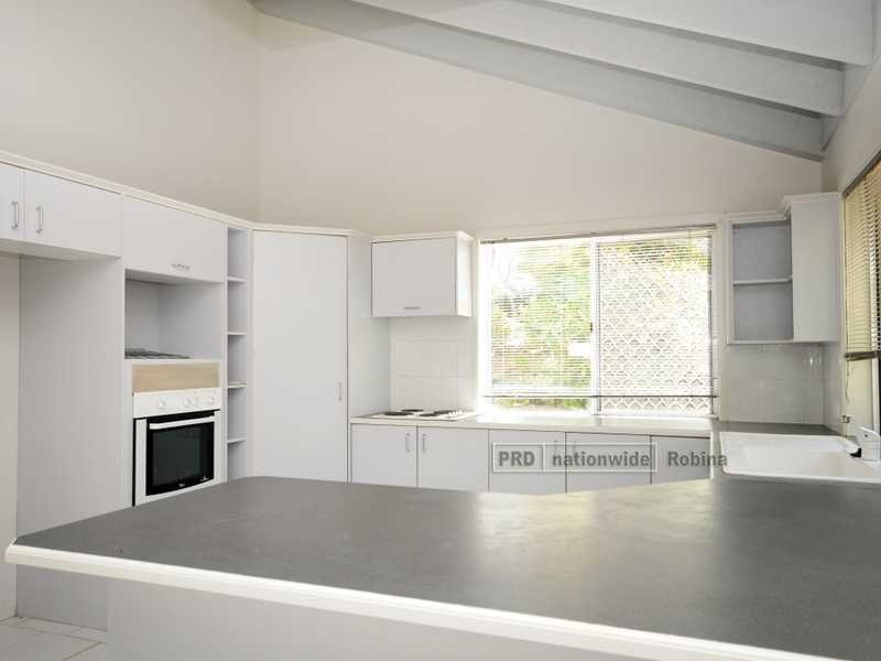 24 Pymble Place, Robina QLD 4226