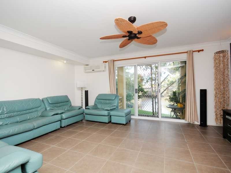 116/215 Cottesloe Drive, Mermaid Waters QLD 4218