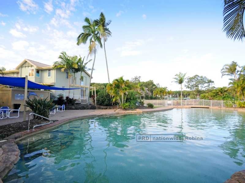 116/215 Cottesloe Drive, Mermaid Waters QLD 4218