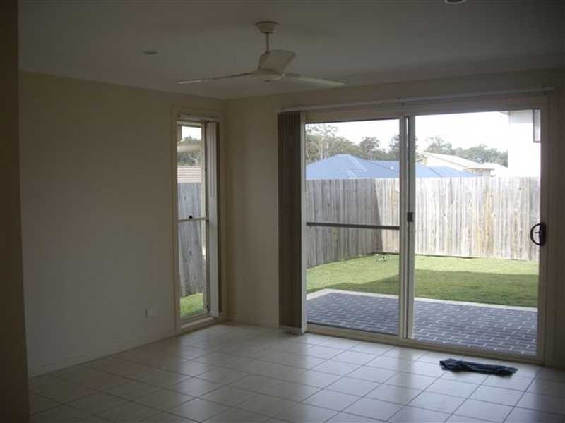 11 Silver Gull Street, Coomera QLD 4209