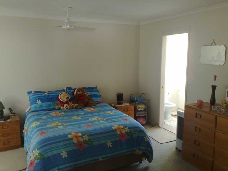 11 Cedarwood Crescent, Robina QLD 4226