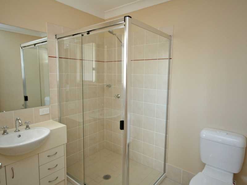 8 Pearl Street, Coomera QLD 4209