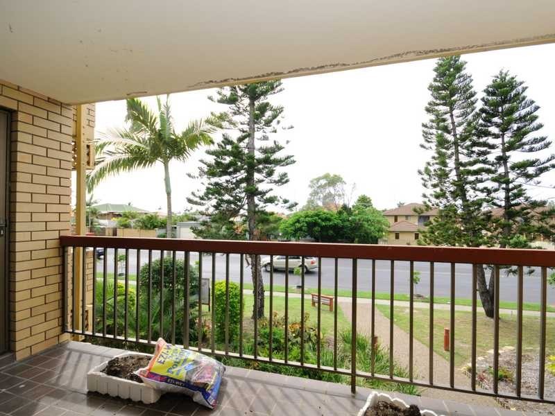 4/106 Bayview Street, Runaway Bay QLD 4216