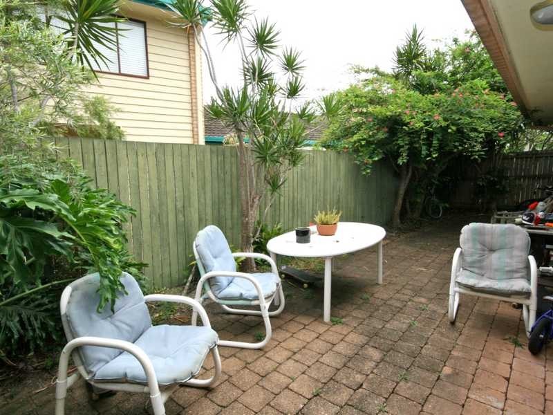 17/105 Christine Avenue, Burleigh Waters QLD 4220