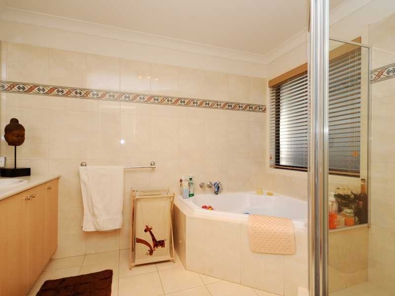 7 Protea Court, Robina QLD 4226