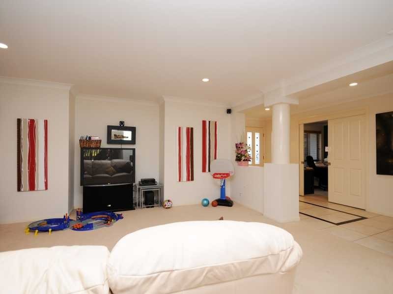 7 Protea Court, Robina QLD 4226