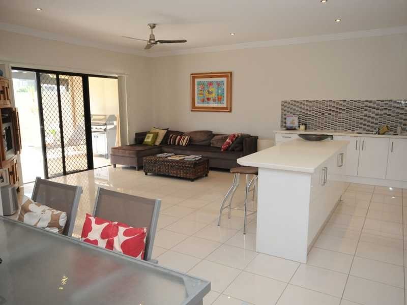 Unit 1/9 Orchid Tree Court, Robina QLD 4226
