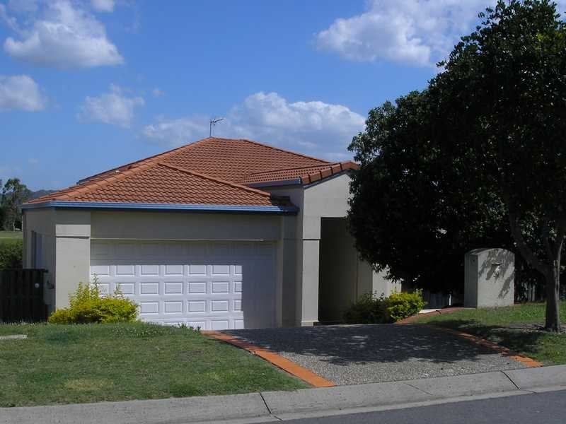 39 Breakwater Rd, Robina QLD 4226