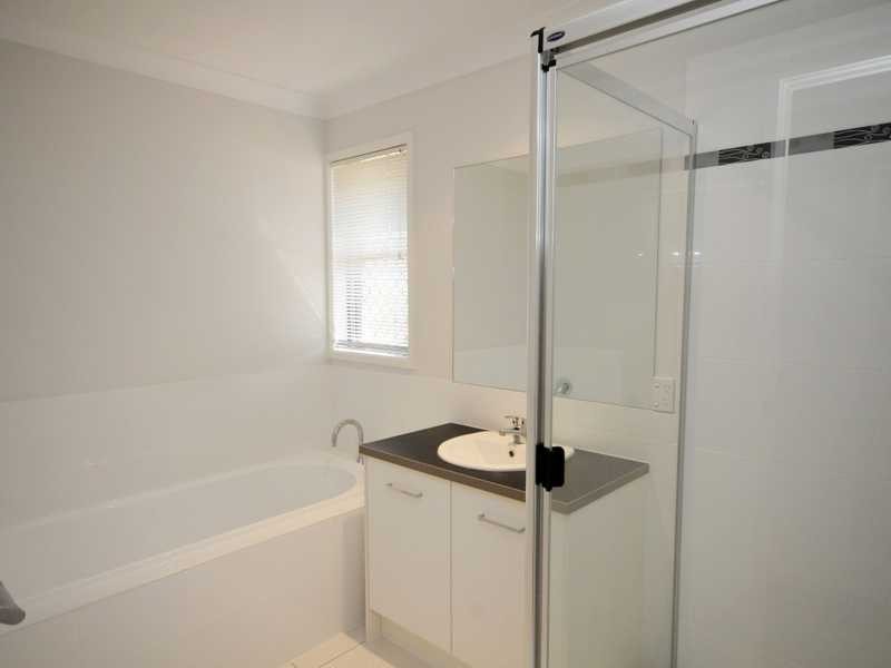 27 Hewson Court, Mudgeeraba QLD 4213