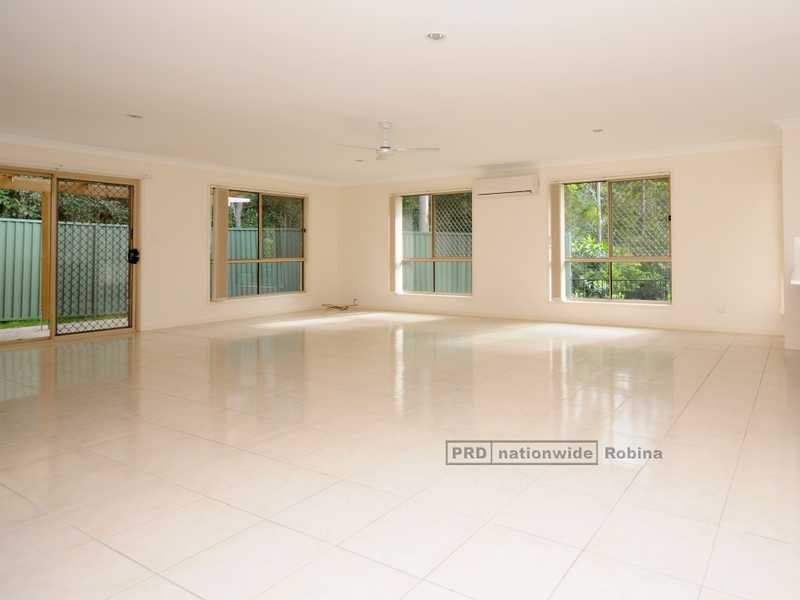 1 Mcguire Place, Maudsland QLD 4210