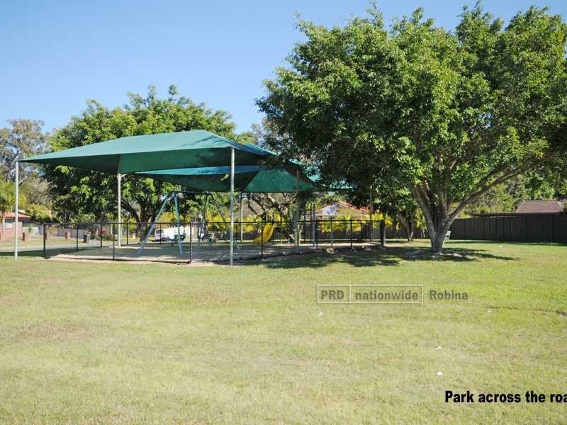 12 Bluestone Drive, Carrara QLD 4211