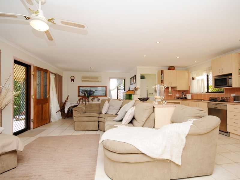 12 Bluestone Drive, Carrara QLD 4211