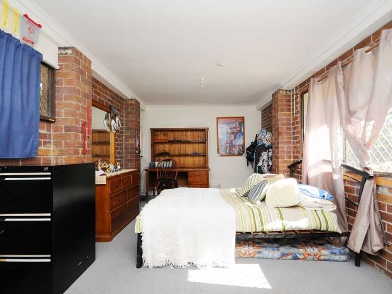 12 Bluestone Drive, Carrara QLD 4211