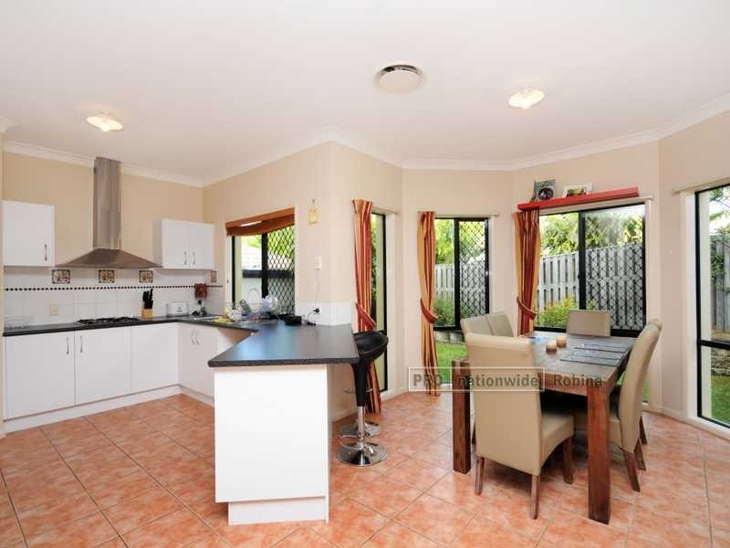 10 Palma Crescent, Varsity Lakes QLD 4227