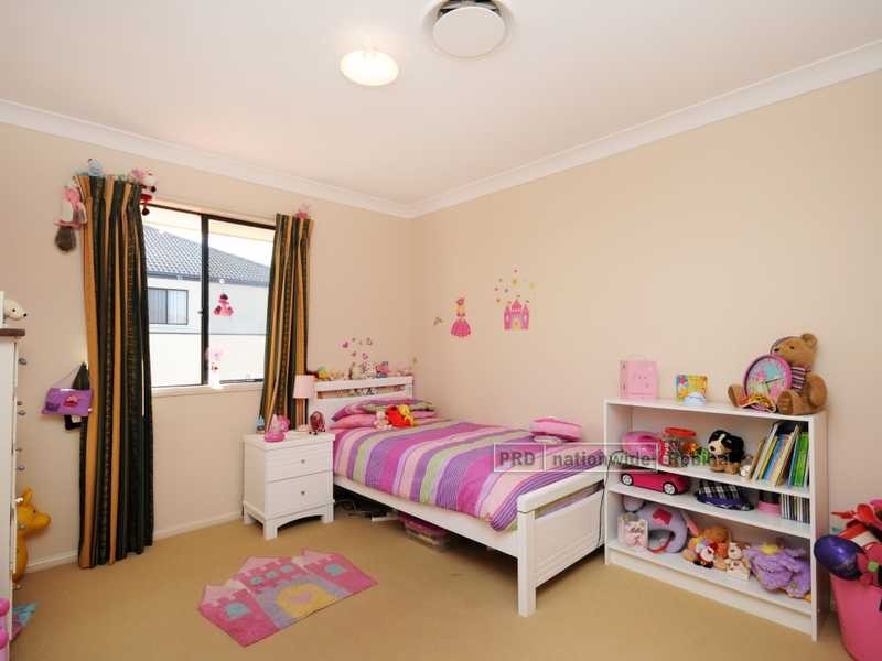 10 Palma Crescent, Varsity Lakes QLD 4227