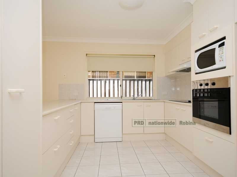 7 Vancouver Drive, Robina QLD 4226