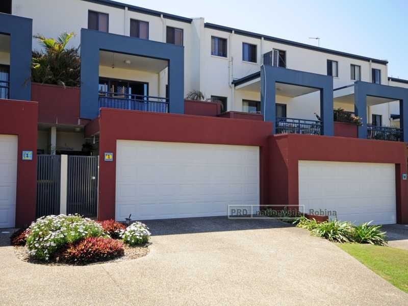 2/23 Peppertree Circuit, Robina QLD 4226