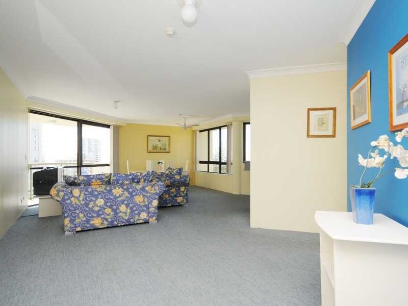 Unit 32/2890 Gold Coast Highway, Surfers Paradise QLD 4217