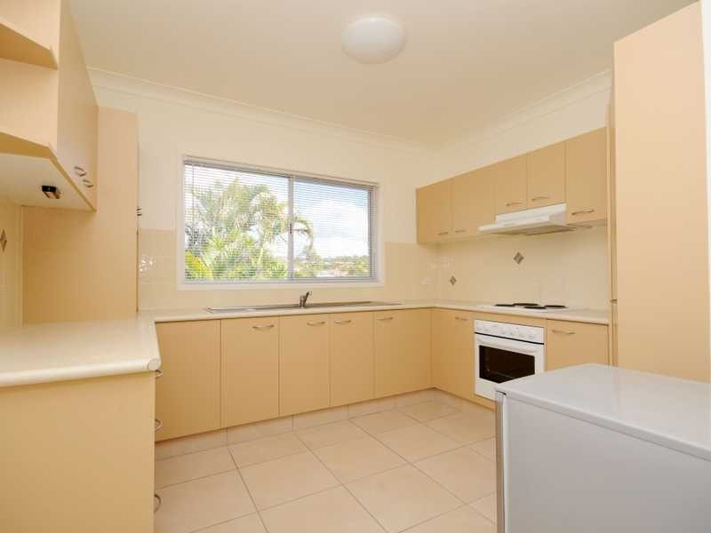 9 Aberdeen Court, Highland Park QLD 4211