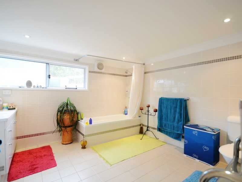14 Lyminge Court, Bonogin QLD 4213