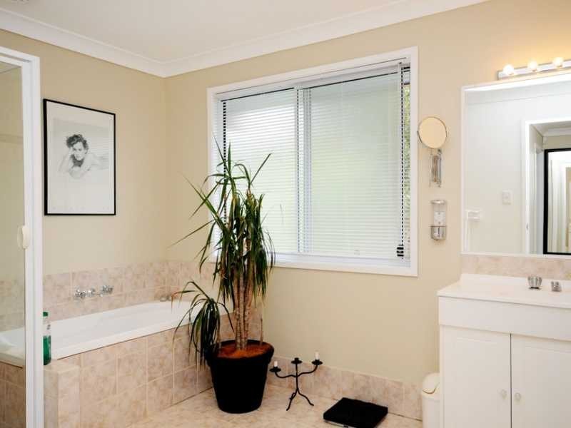 14 Lyminge Court, Bonogin QLD 4213