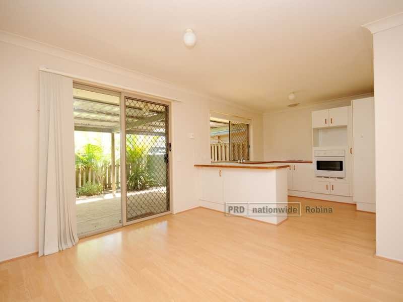 1/44 Montezuma Drive, Burleigh Waters QLD 4220