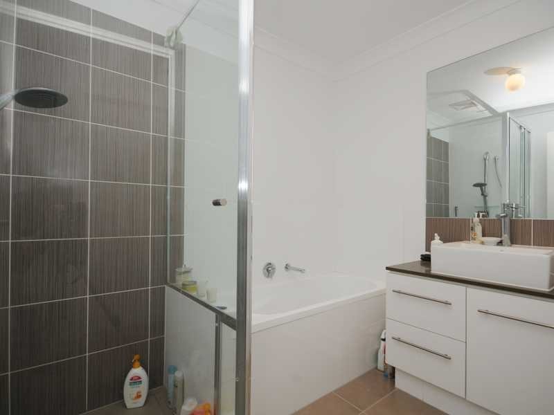 Unit 7/18 Carina Peak Drive, Varsity Lakes QLD 4227