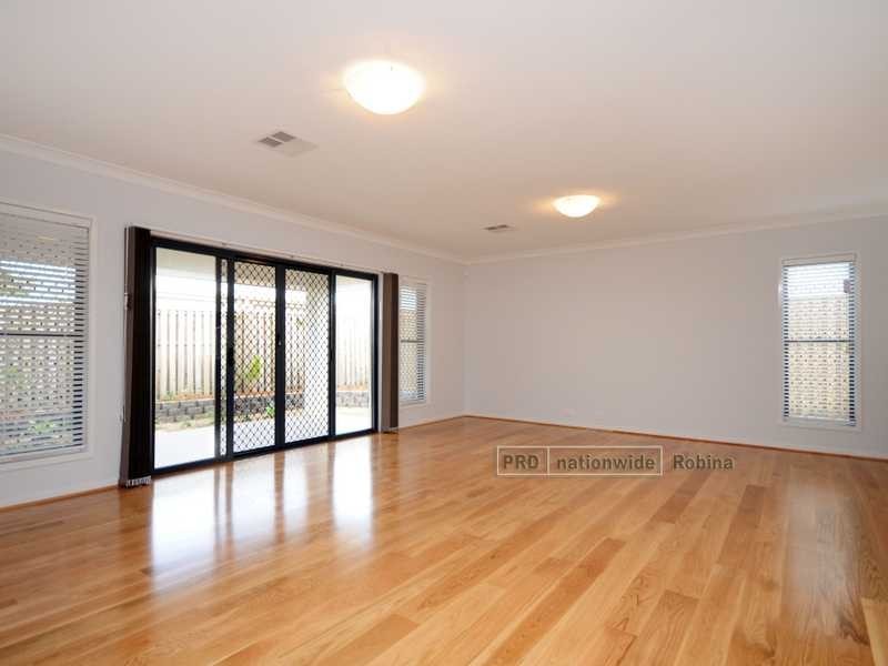 4 Camarillo Circuit, Reedy Creek QLD 4227