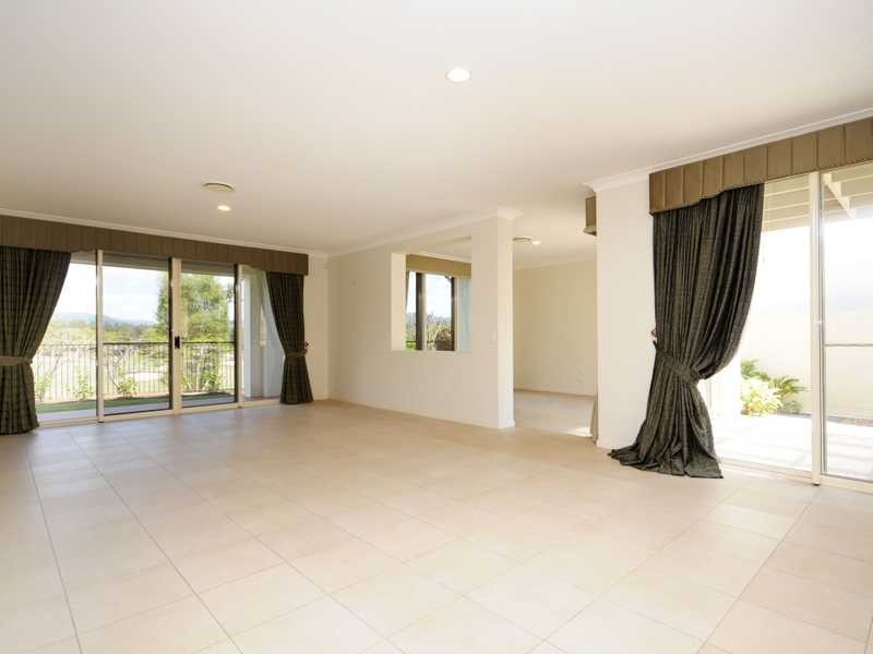 142 Easthill Drive, Robina QLD 4226