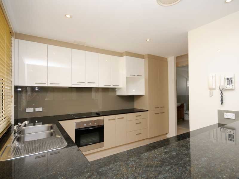142 Easthill Drive, Robina QLD 4226