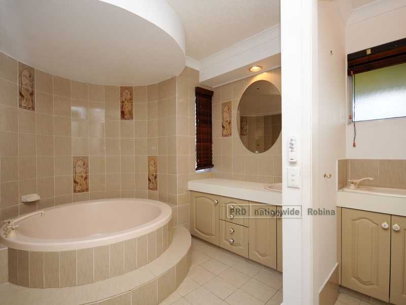 56 Cottesloe Drive, Robina QLD 4226