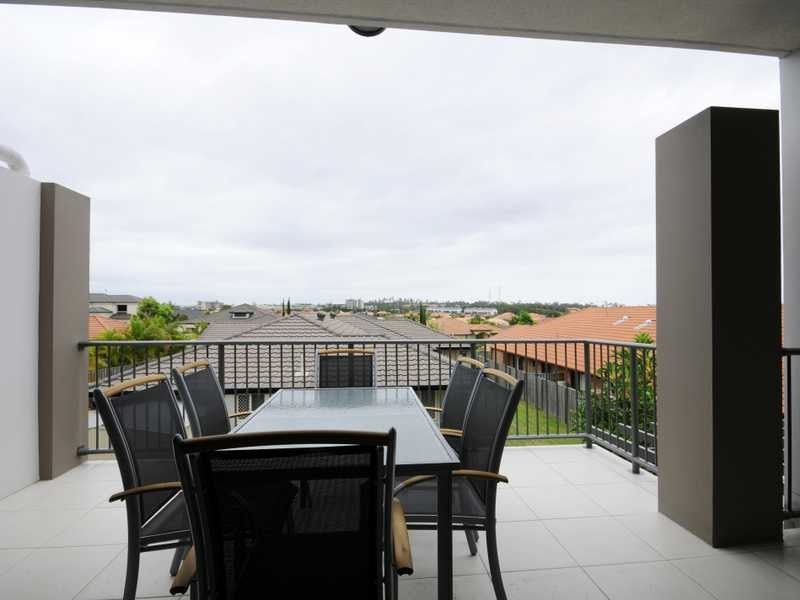 11/1 Acacia Court, Robina QLD 4226
