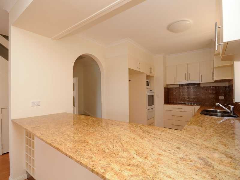 7/17 Duet Drive, Mermaid Waters QLD 4218